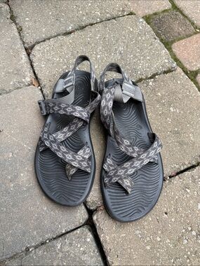 Chaco gray and black size 9